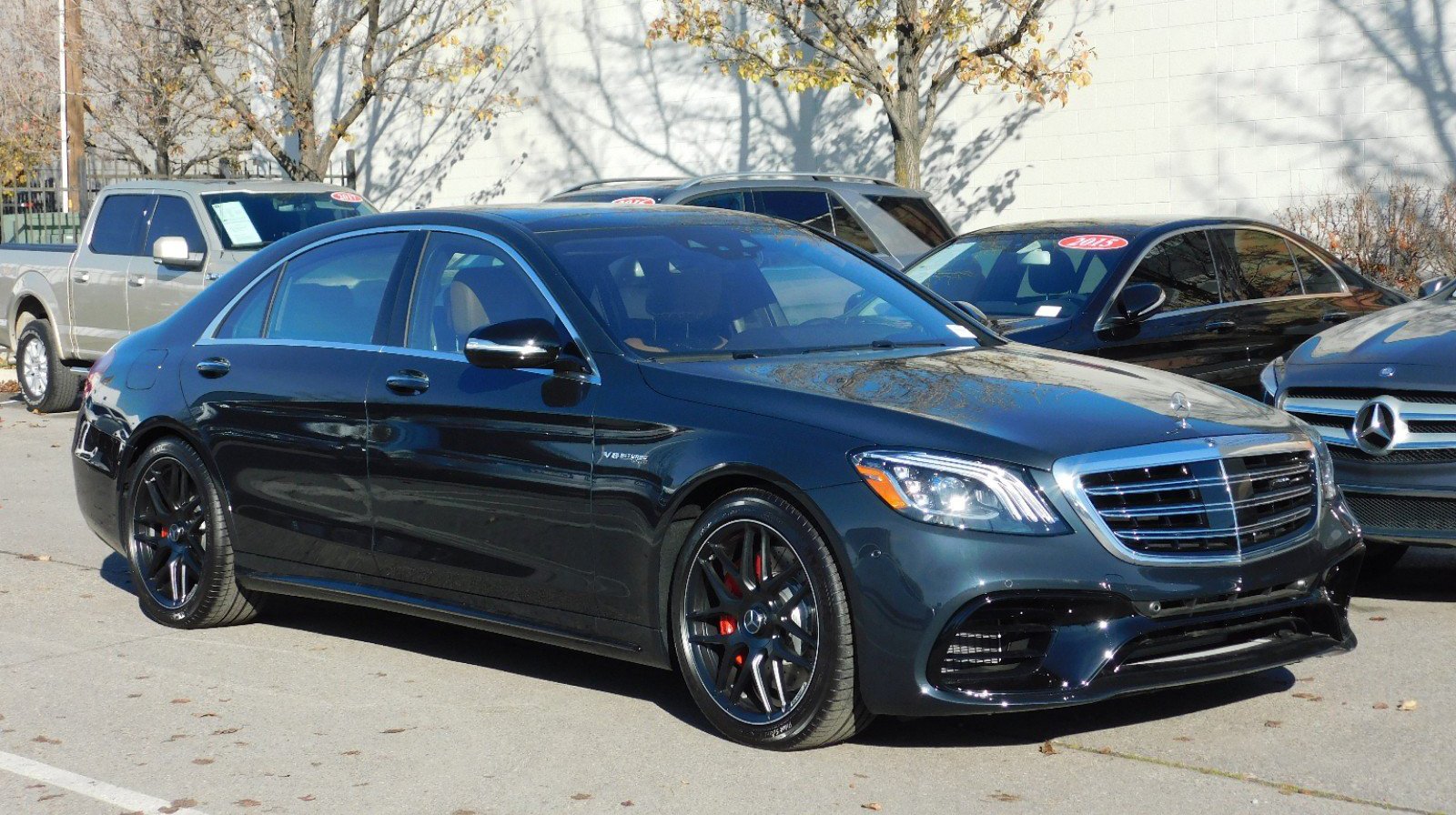 Link Cars provides executive Cars